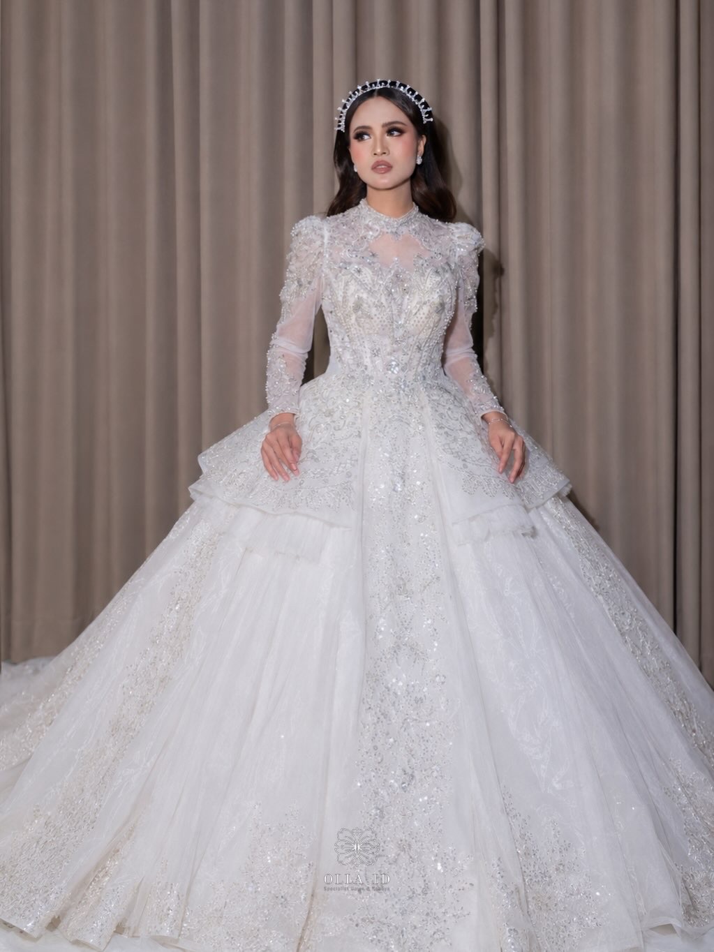Bride Modern